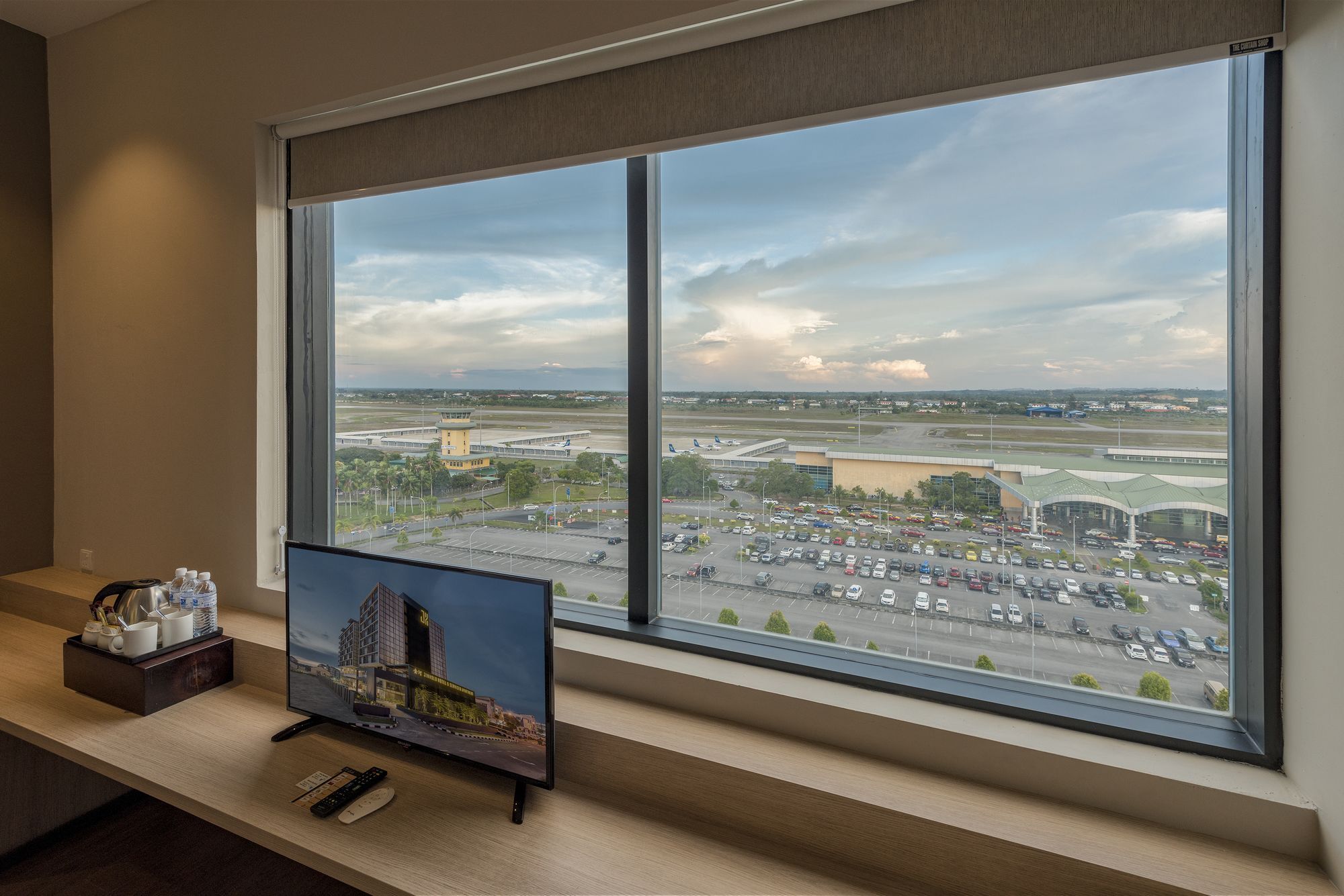 Jinhold Hotel & Serviced Apartment Miri Zewnętrze zdjęcie